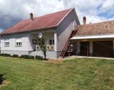 Tágas családi ház Tarnaörsön – gazdálkodásra is alkalmas telekkel!