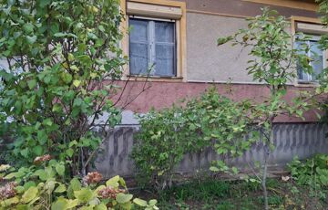 Eladó családi ház