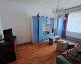 Eladó Oroszlányon egy első emeleti  57 m² erkélyes lakás.