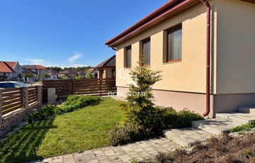 Eladó családi ház