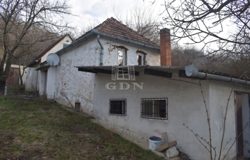 Eladó telek/földterület