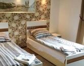 ELADÓ Pápa kultikus ékköve