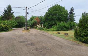 Eladó telek/földterület