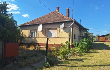 Eladó családi ház