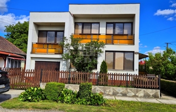 Eladó családi ház