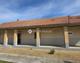 Eladó családi ház Szentlőrinckáta 36 000 000 Ft