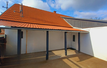 Eladó családi ház