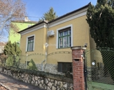 Eladó családi ház Pécs 74 900 000 Ft