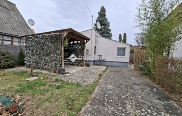 Eladó üdülő/nyaraló