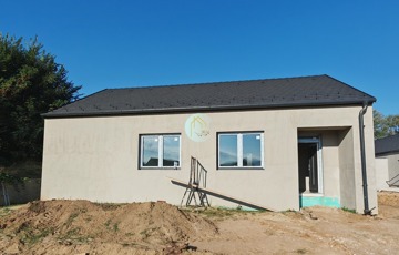 Eladó családi ház