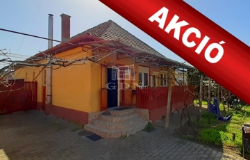 Eladó családi ház