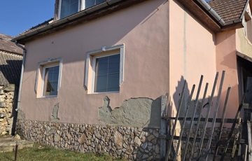 Eladó családi ház