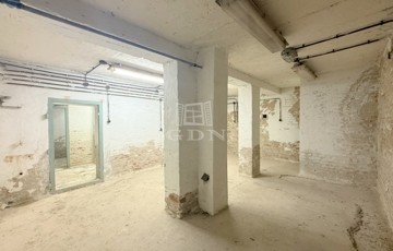 Eladó ipari ingatlan