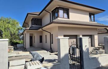 Eladó családi ház