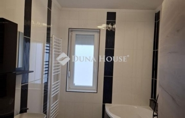 Eladó lakás