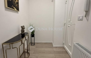 Eladó lakás