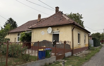Eladó családi ház