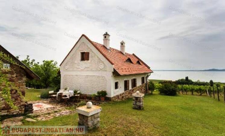 Örök panorámás beépíthető szőlő terület                                 