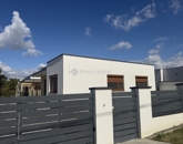 Eladó családi ház Pécs 115 990 000 Ft