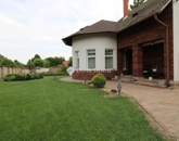 Eladó családi ház Szatymaz 148 000 000 Ft