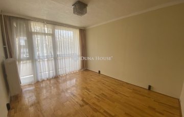 Eladó lakás