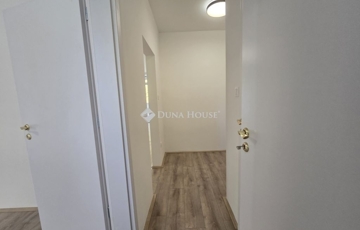 Eladó lakás