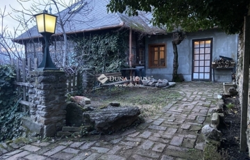Eladó családi ház