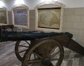 Üzlethelyiség eladó Komárom központjában, 391 m², sokféle funkcióval.