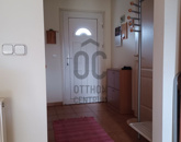 Eladó családi ház Komárom 99 000 000 Ft