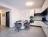 Eladó családi ház Győrzámoly 109 500 000 Ft