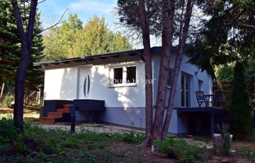 Eladó családi ház