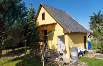 Eladó telek/földterület