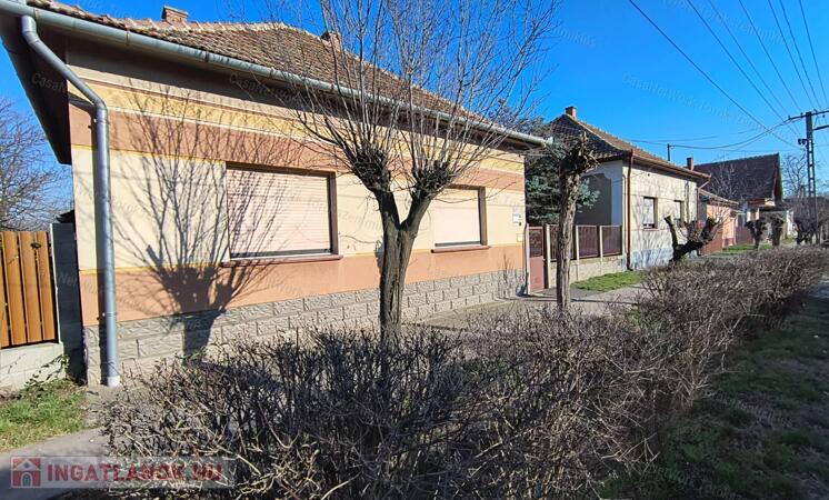 Eladó családi ház Törökszentmiklóson!