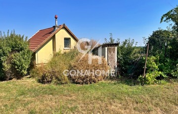 Eladó telek/földterület