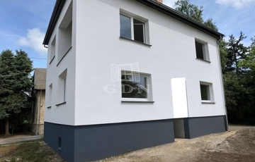 Eladó családi ház