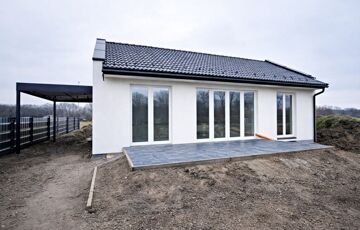 Eladó családi ház