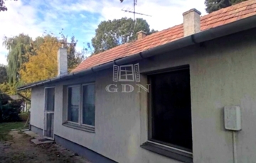 Eladó családi ház