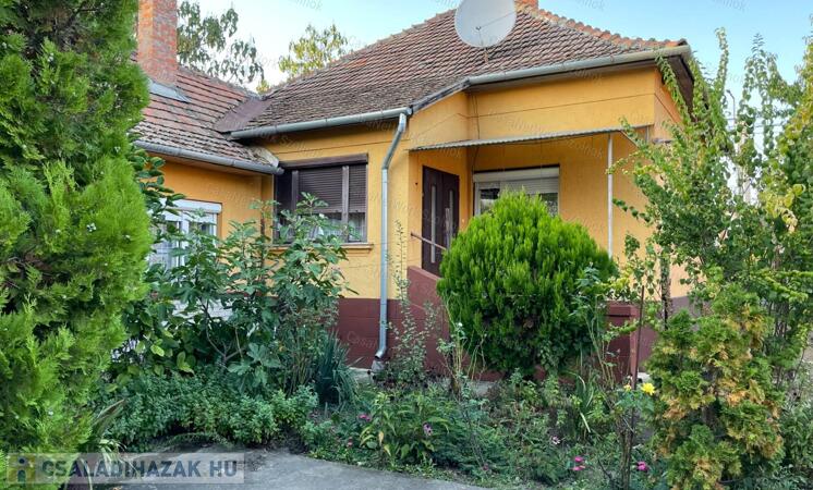 Eladó 3 szobás családi ház Tiszafüreden, a szabadstrand közelében!                                 