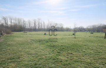 Eladó telek/földterület