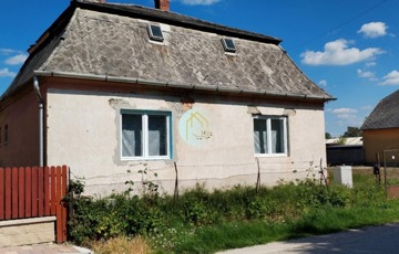 Eladó családi ház