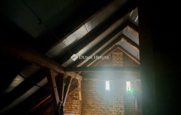 Eladó családi ház