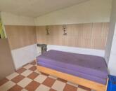 Oroszlány- Ürgehegyen eladó kis ház