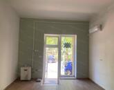 Szolnokon a Szapáry úton üzlethelyiség kiadó