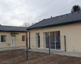 Eladó családi ház Győrújbarát 59 900 000 Ft
