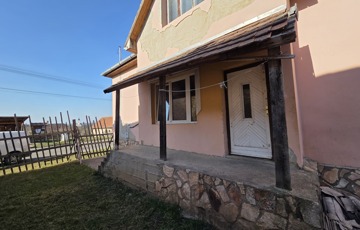Eladó családi ház