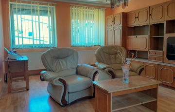 Eladó családi ház