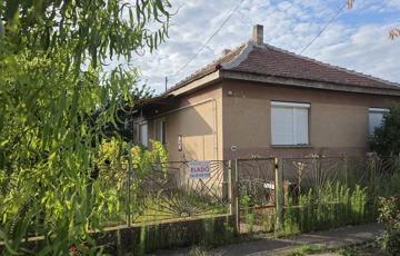 Eladó családi ház