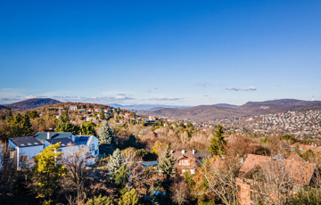 Eladó telek/földterület