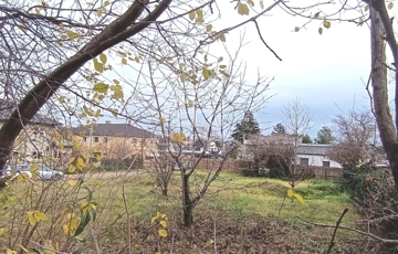 Eladó telek/földterület