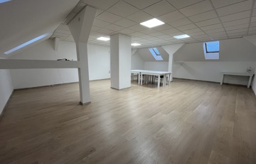 Kiadó iroda/üzlethelyiség